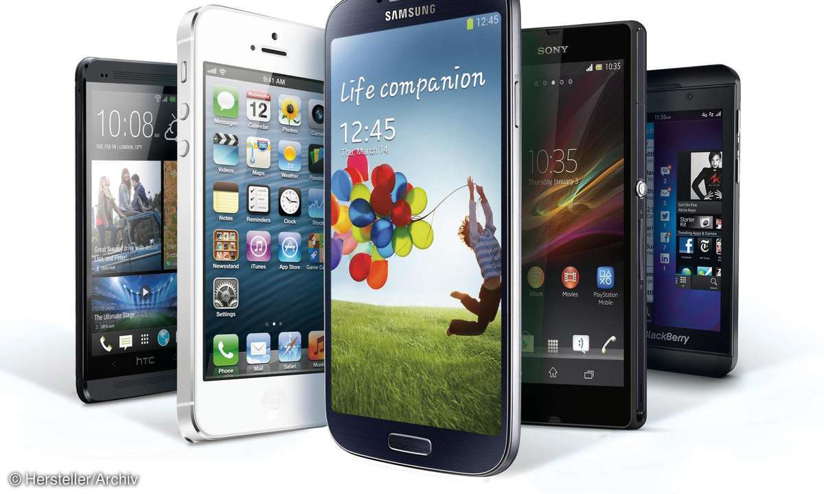 Vergleichstest: Wir vergleichen HTC One, iPhone 5, Xperia Z und Blackberry Z10.